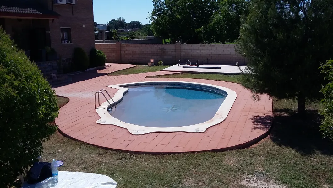 Paviment de formigó imprès a Lleida
