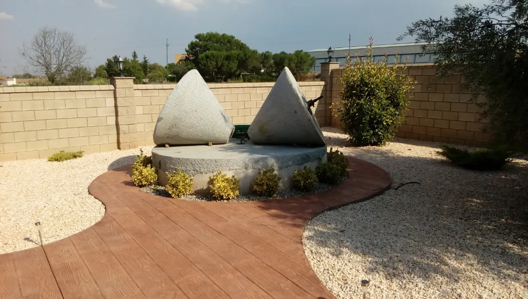 Paviment de formigó imprès a Lleida — 8