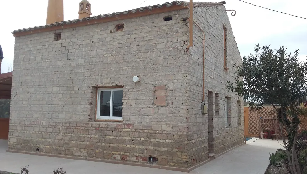 Revestiment monocapa de façana a Lleida — 1